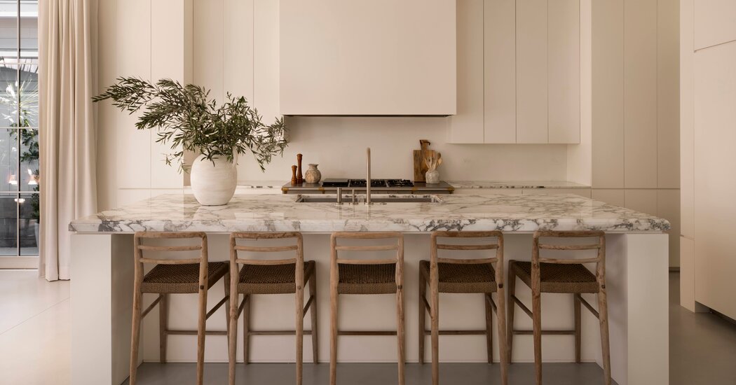 Southern California Minimalism with Old World Charm