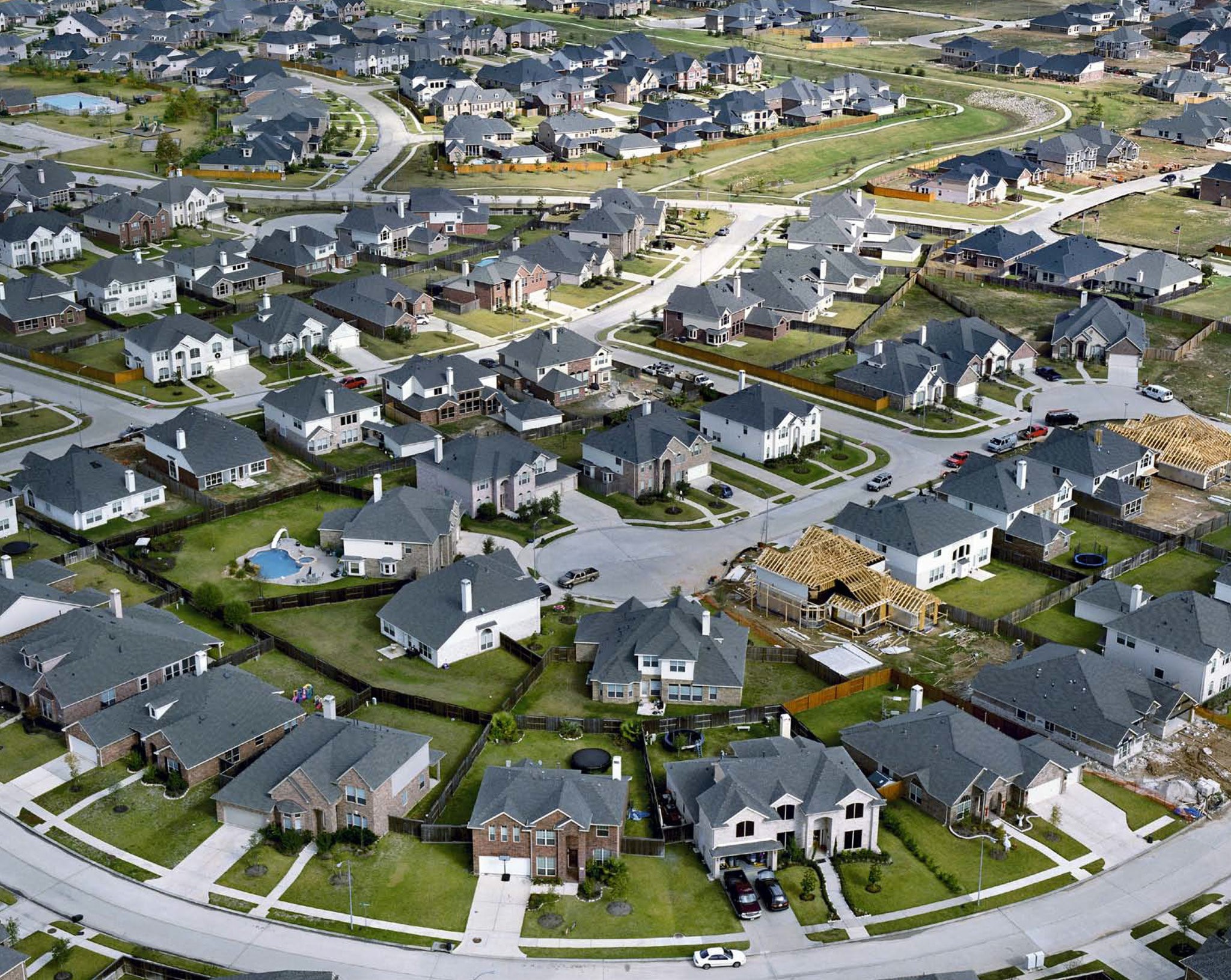 Living in the city versus the suburbs – seven things to consider